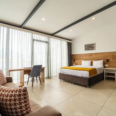 Tut Hotel Antalya Bagian luar foto