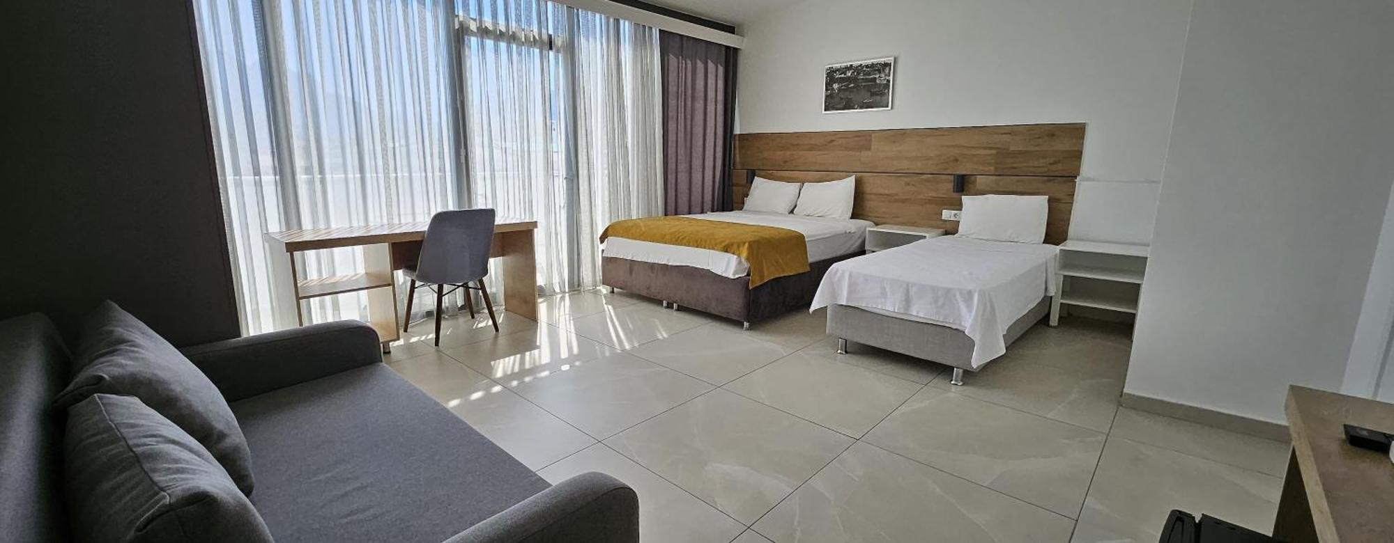 Tut Hotel Antalya Bagian luar foto