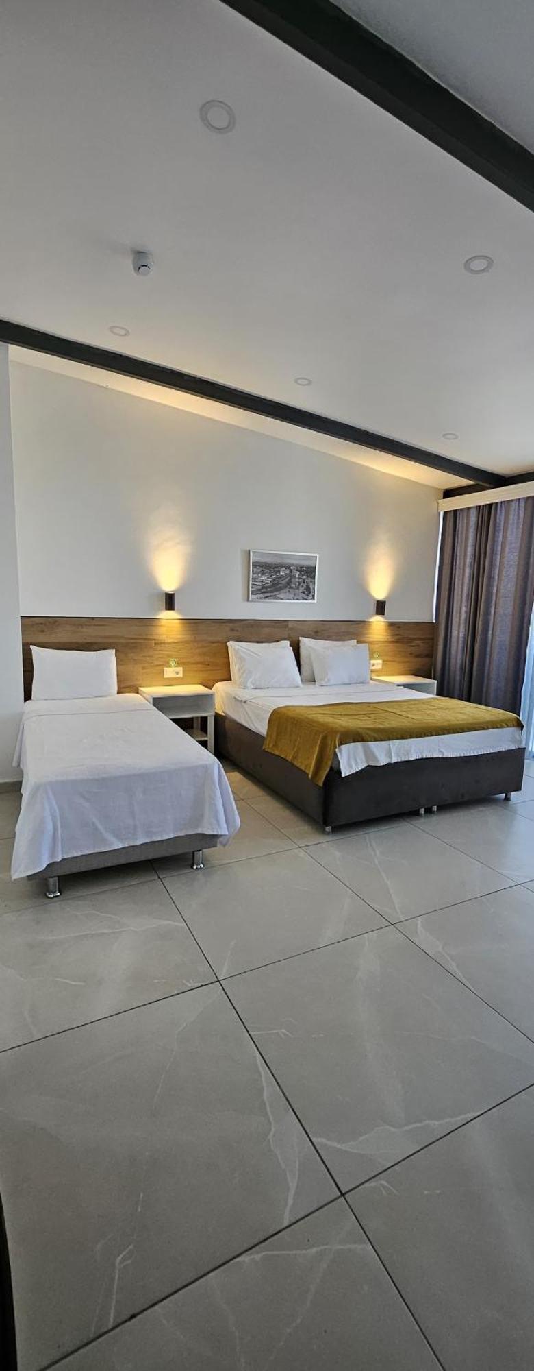 Tut Hotel Antalya Bagian luar foto